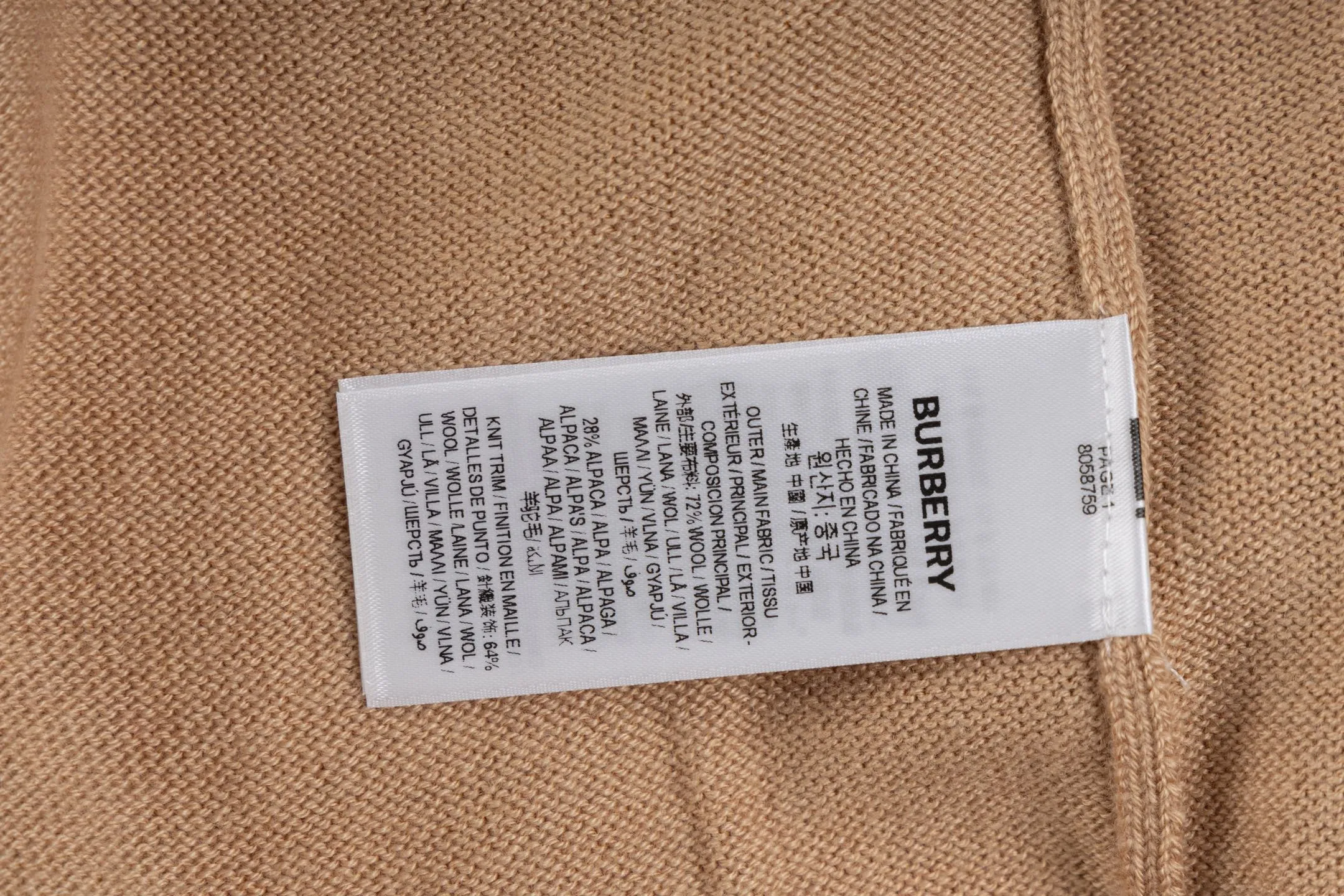 BBR （Khaki ） 11,294 ， ， B 。 ， Classic ， ， 。 ， Burberry ， 。 ， 。 ， ， 。 ， ， ， 。 Size:S/M/L